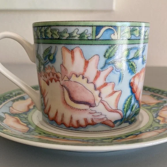 Siddhia Hutchinson Sea Garden Andrea by Sadek Japan (4) Cups Saucers Demitasse - Picture 3 of 16